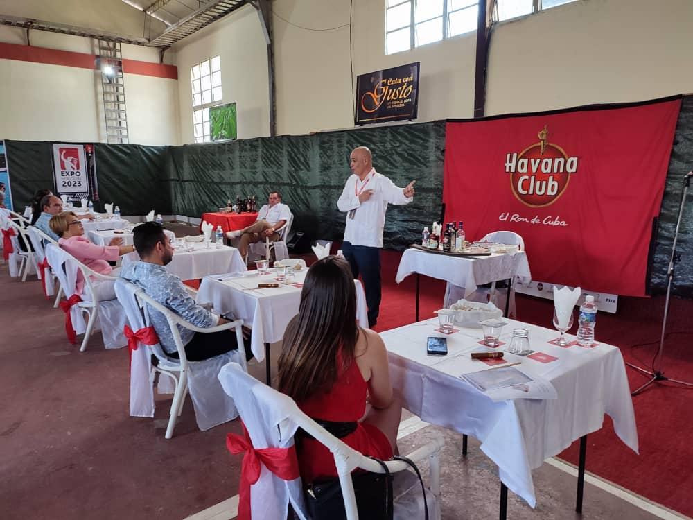 Evento Cata con Gusto resalta en Holguín el arte del maridaje