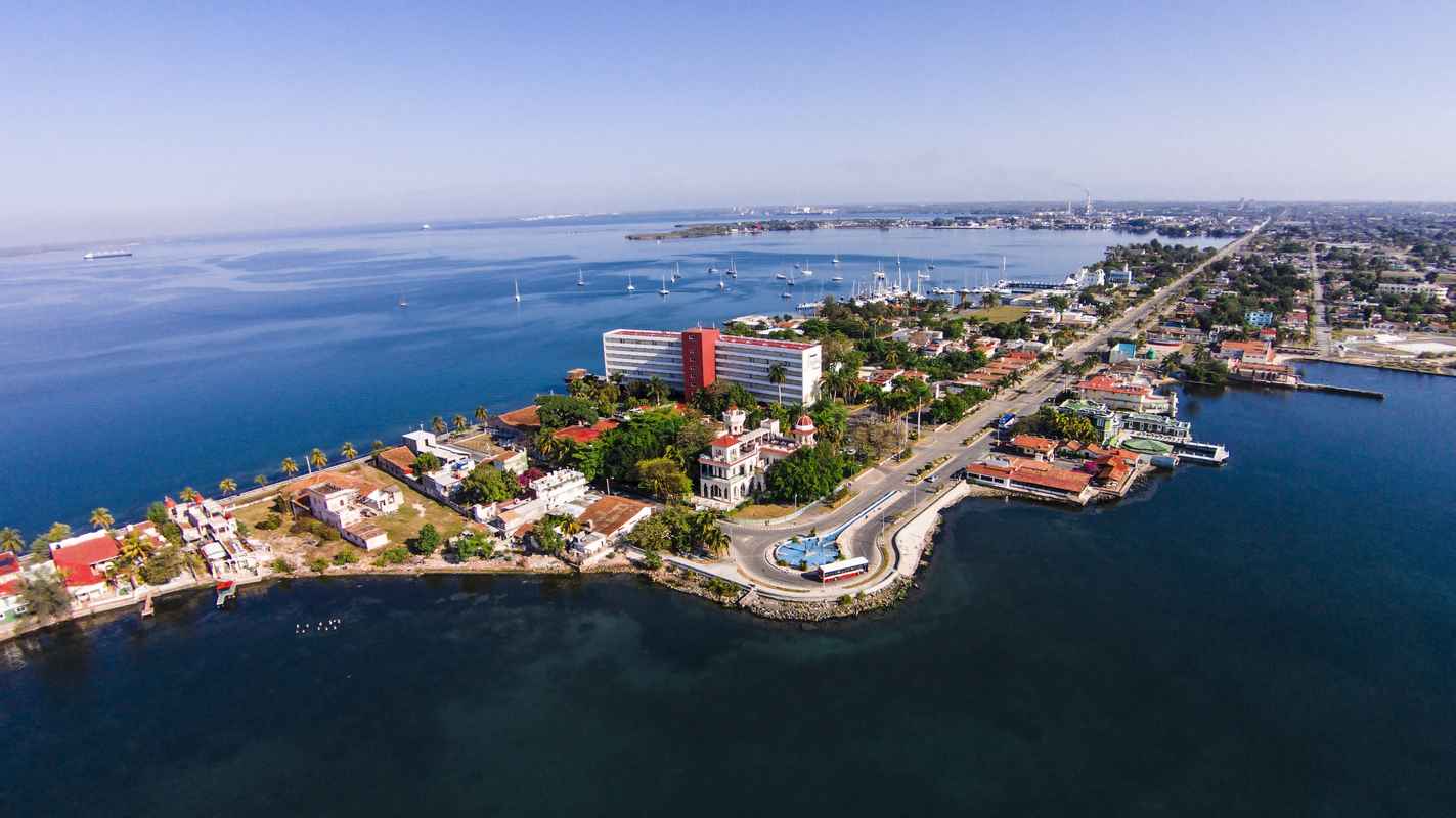 Cienfuegos recibe la temporada alta de turismo con nueva imagen