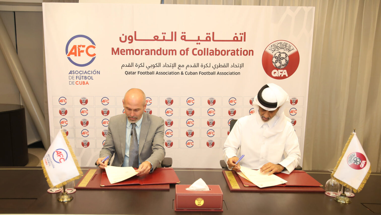 Cuba y Qatar firman memorando de colaboración futbolística