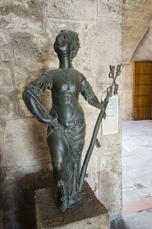 Giraldilla original obra de Martín Pinzón en la entrada de la Real Fuerza (2)