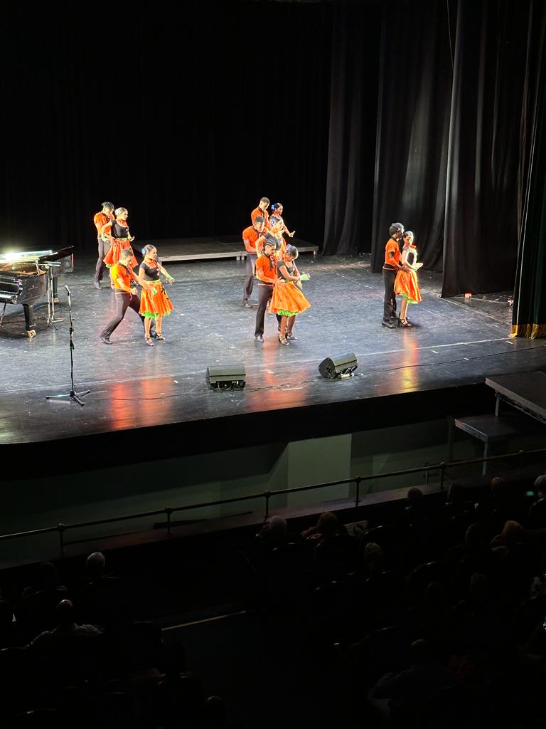 Gala de aniversario "30 años haciéndolo cubano".