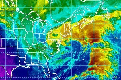 Athena fue la primera tormenta invernal nombrada en noviembre de 2012 por The Weather Channel. Obsérvese la poca definición general del sistema meteorológico. Foto: NOAA