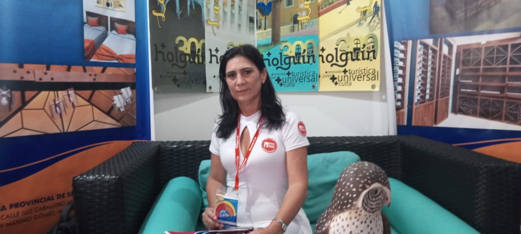 Yaumara Sarmiento Zaldívar, Empresa Servicios al Arte