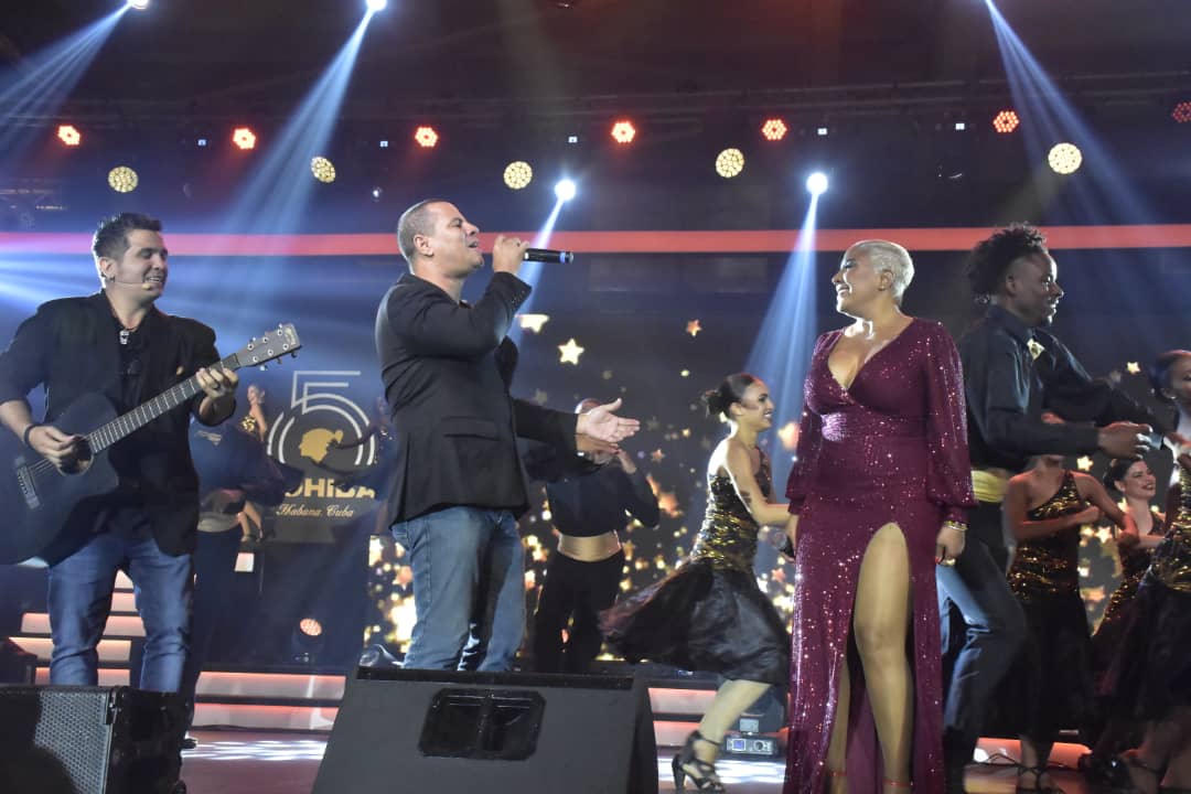 Noche de gala celebra los 55 años de Habanos Cohiba