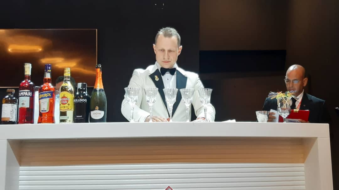 Representante de Irlanda en 69 Campeonato Mundial de Coctelería.