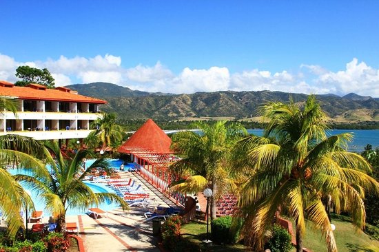 Marea del Portillo Farallón del Caribe