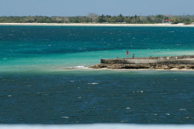 Miles de cubanos visitan las playas de Las Tunas (+Galería y Video)