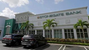 Banco estadounidense permite usar tarjeta de débito en Cuba