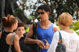 Sir Carlos Acosta elige una y otra vez a Cuba