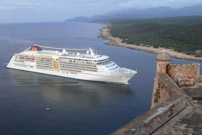 Crucero Europa 2 abre temporada alta con turismo alemán a Cuba