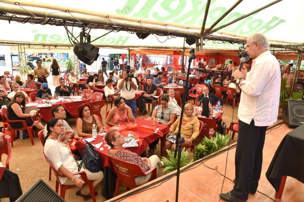 Revista Excelencias: 20 años de compromiso y calidad