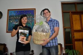 MallHabana entrega premio de sorteo en FIHAV 2014