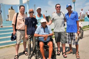 Nietos de Hemingway recorren La Habana