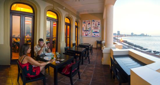 Empresarios cubanos piden a Trump mantener reformas de Obama 