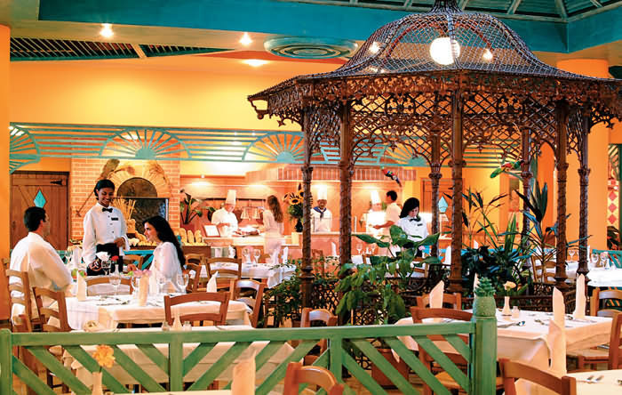 Ofertas culturales y gastronómicas por fin de año en Santiago