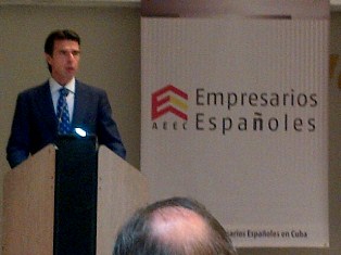 Ministro de Industria, Energía y Turismo de España llegó a Cuba para vigorizar comercio e inversiones