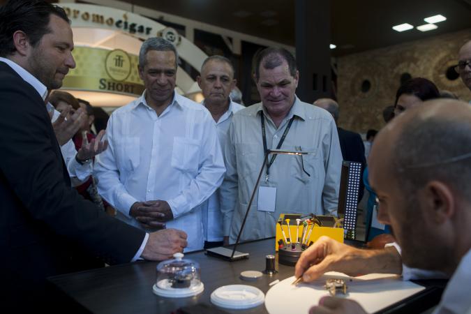 Inauguran Feria Comercial Asociada del Festival del Habano